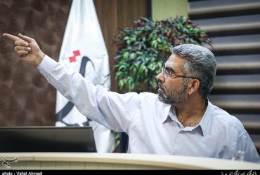 هشدار یک اقتصاددان به فرماندهان اقتصاد؛ «خرمشهر ارزی» دست دشمن افتاده/ بازی با «قیمت دلار» را به دست بایدن‌ها نسپارید