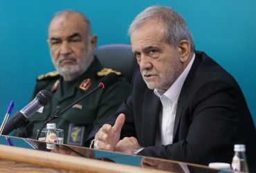 پزشکیان: می‌توانیم کمبود مدارس در استان‌های محروم را یک ساله حل کنیم